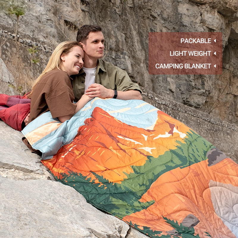 Cargue la imagen en el visor de la galería, Manta de camping ultraligera con estampado y botón a presión KingCamp