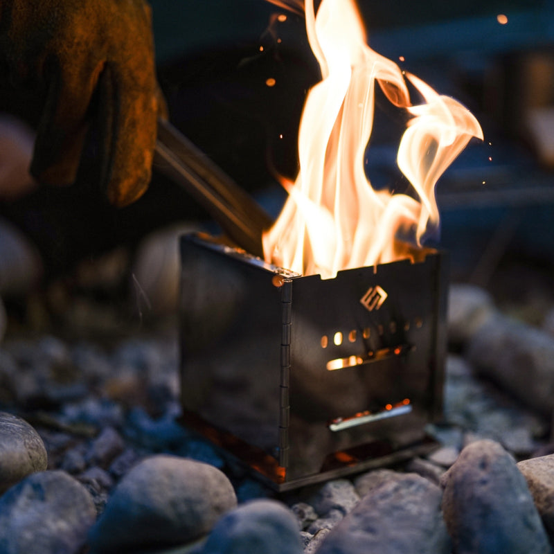 Load image into Gallery viewer, Cook'n'Escape Ultralight Wood Stove – Portable Titanium Grill & Secondary Burn Camp Stove