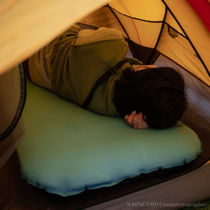 Load image into Gallery viewer, KingCamp Memory Foam Hybrid Sleeping Mat | R-Value 4.9, 4-Season Insulated Camping Pad with 50D 4-Way Stretch Fabric & Pump Sack | Ultra-Silent for Car & Tent Camping