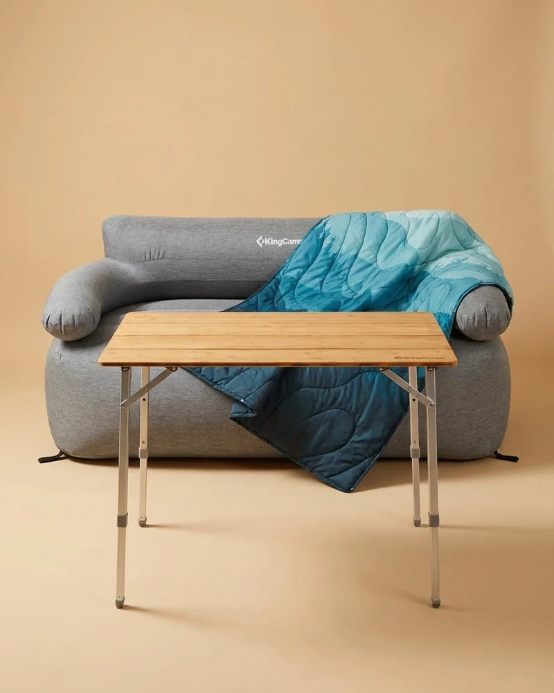 Laden Sie das Bild in Galerie -Viewer, KingCamp Outdoor Lounge Bundle | Inflatable Sofa, Bamboo Camping Table &amp; Cozy Blanket Set
