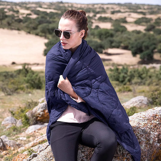 EEZEE Travel Blanket Lightweight Compact Outdoor Blanket